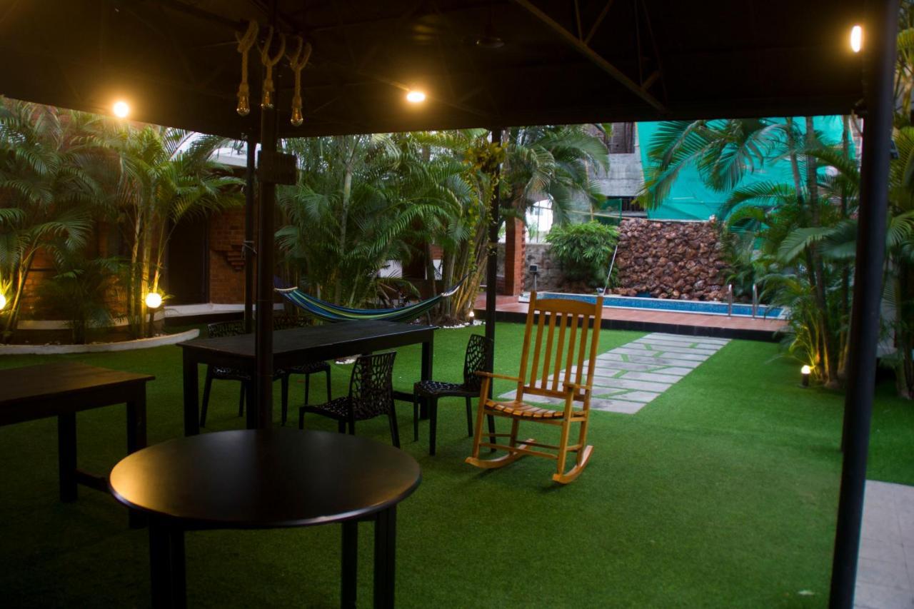 Brick Castle Hotel Chennai Luaran gambar