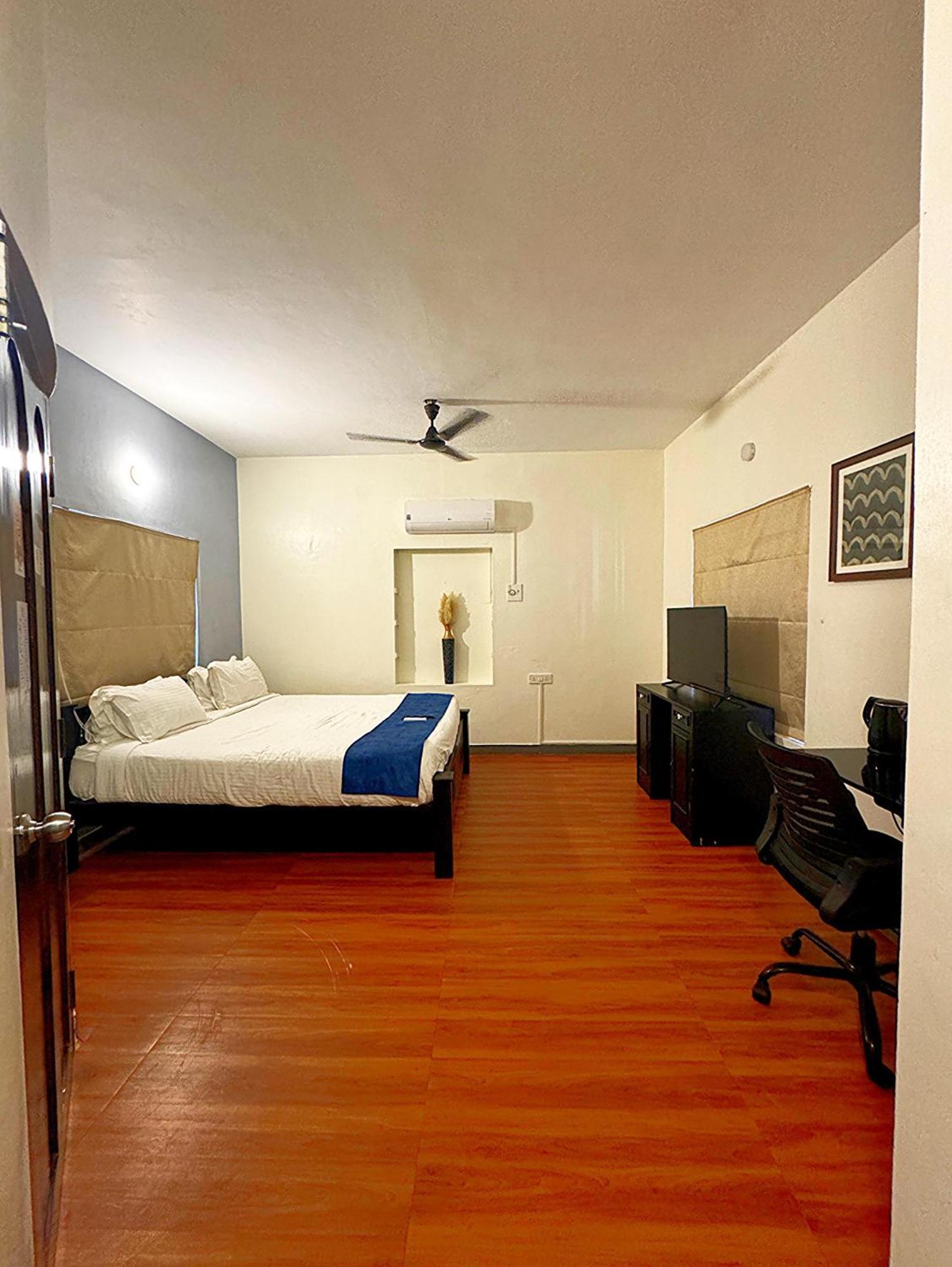 Brick Castle Hotel Chennai Luaran gambar